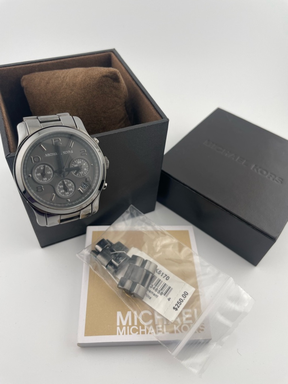 Michael Kors MK5170 Gunmetal Chronograph Watch Full Set